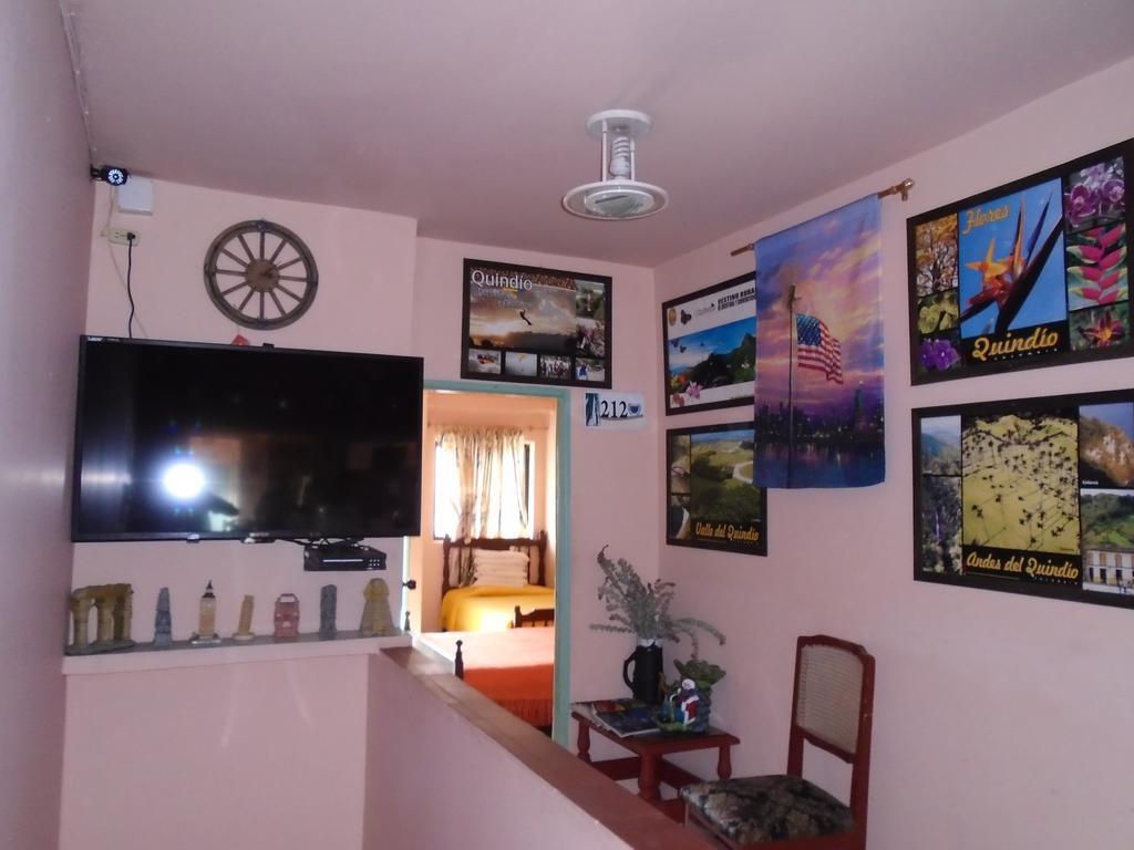 Cafe Inn Casa Hotel Монтенегро Экстерьер фото