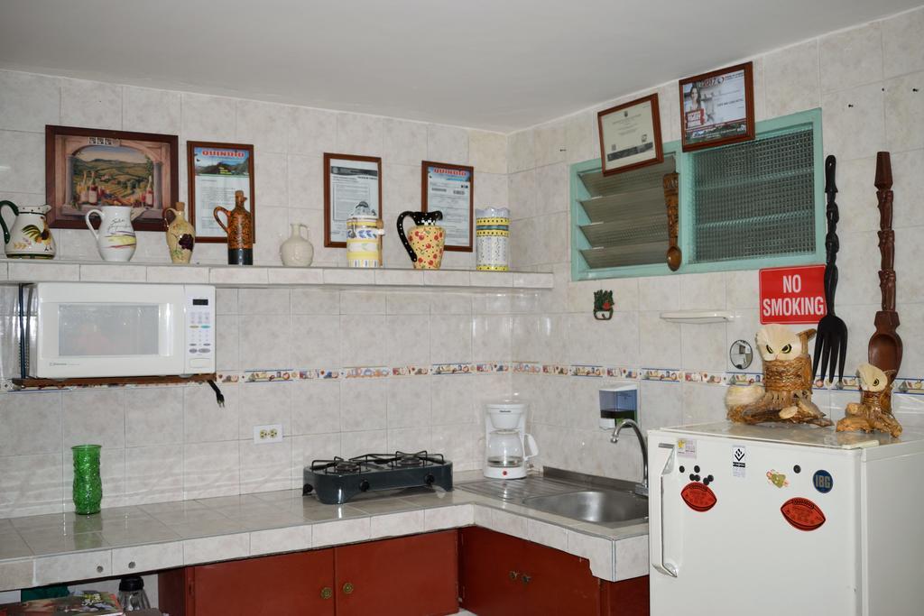 Cafe Inn Casa Hotel Монтенегро Экстерьер фото